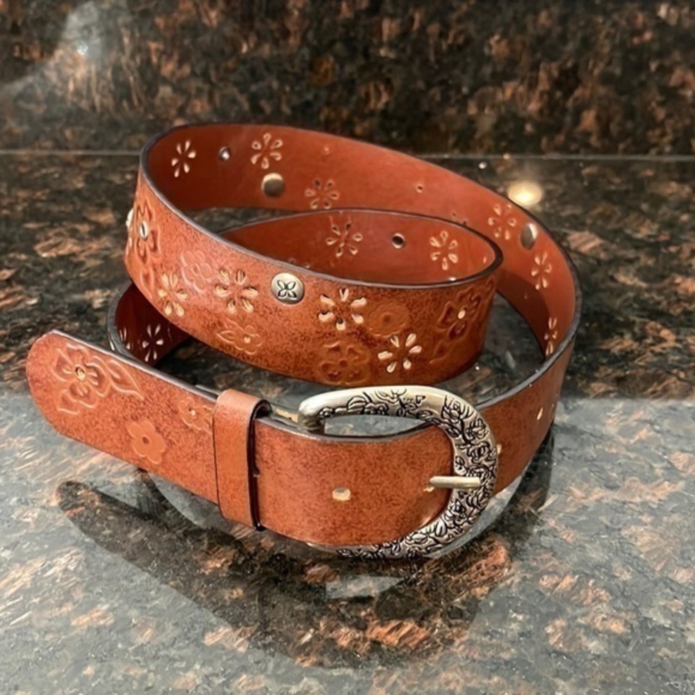 Laser cut floral leather belt brown